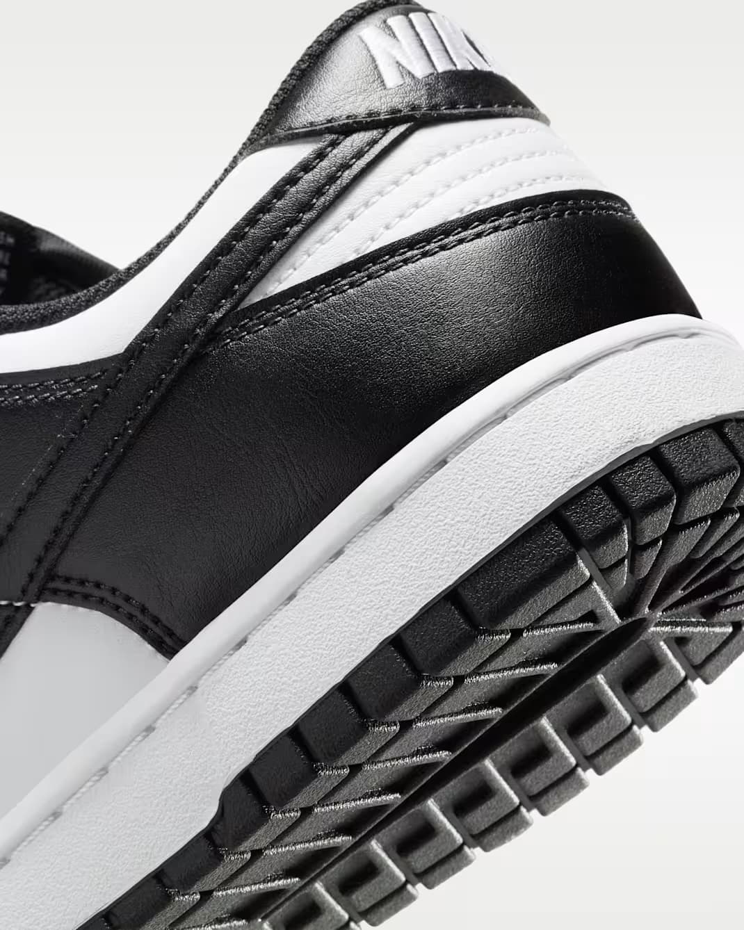 Nike Dunk Low Retro - 5